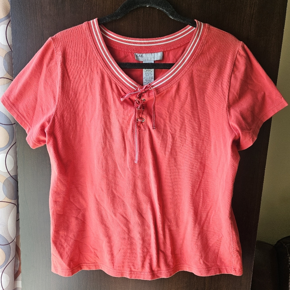 Sag Harbor Vibrant Red Short Sleeve Tee With Lace Up Top Size Large